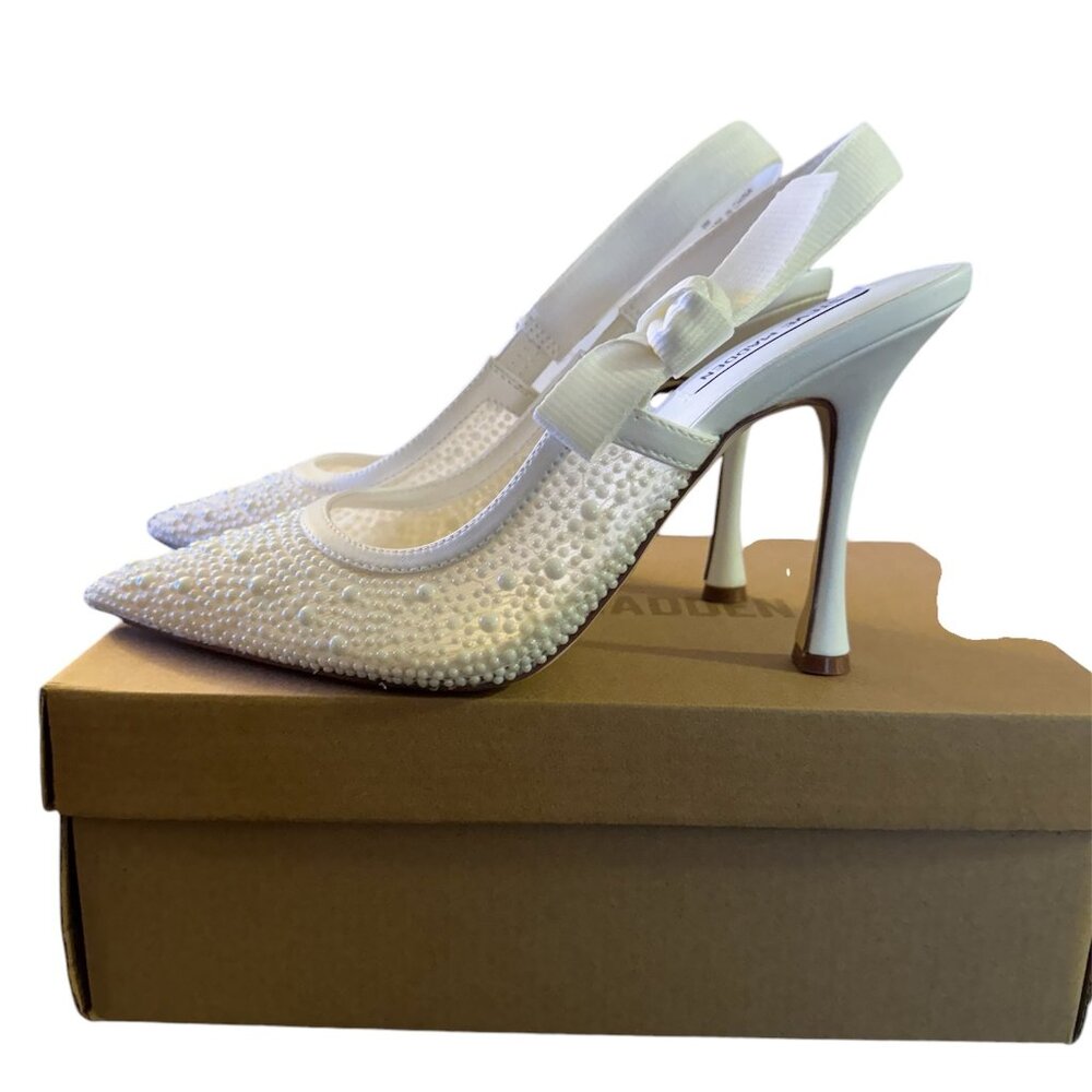 STEVE MADDEN- SIZE 9- WOMEN'S PUMP